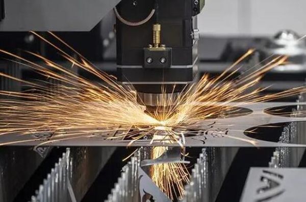 選擇手持激光焊接機的實力主要體現在哪里